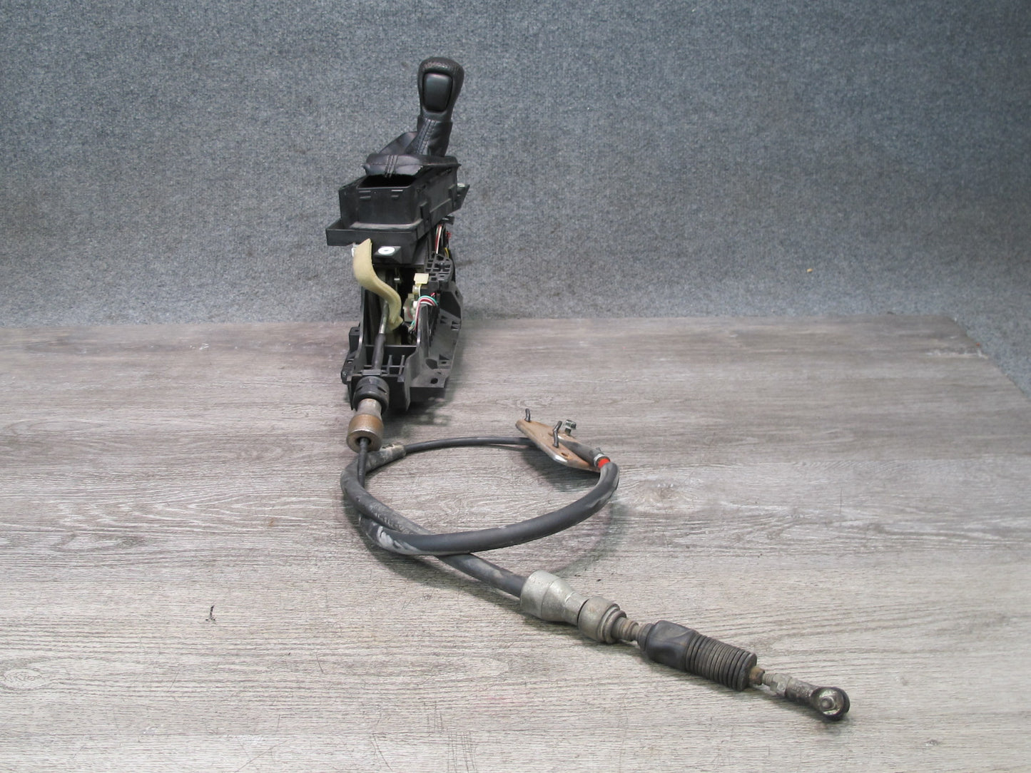 2014-2015 Infiniti QX60 Automatic Transmission Floor Gear Shifter Selector Assy