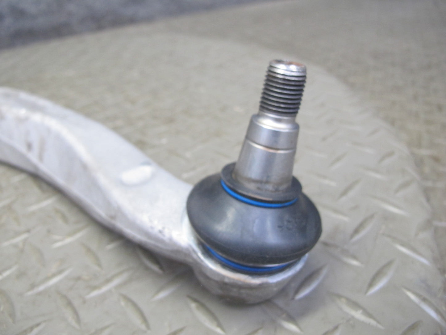 11-16 Audi B8 A4 S4 AWD Set of 2 Front Left Suspension Control Arm Fork OEM