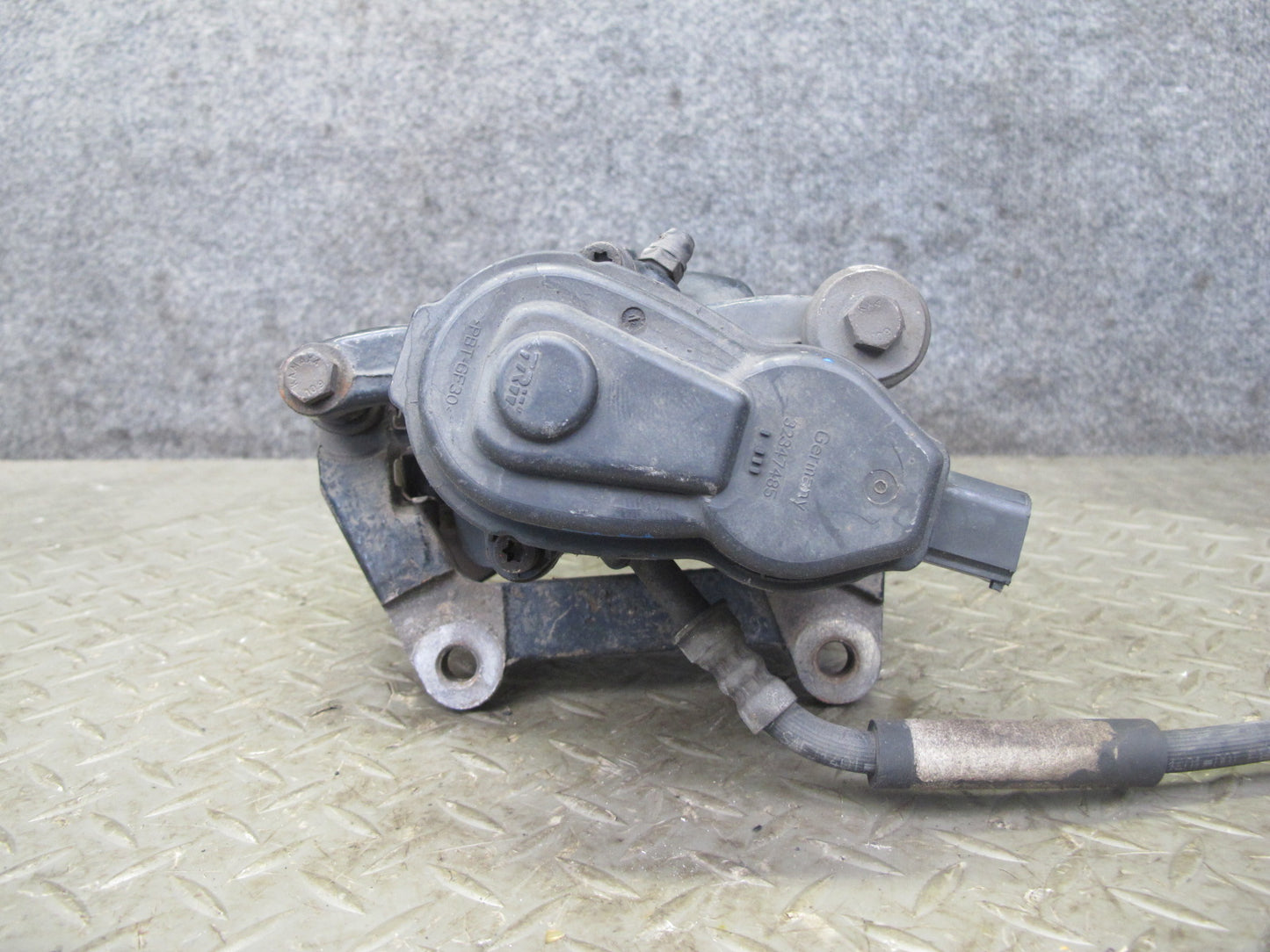 13-16 Audi B8 S4 AWD Set of 2 Rear Left & Right Brake Caliper OEM