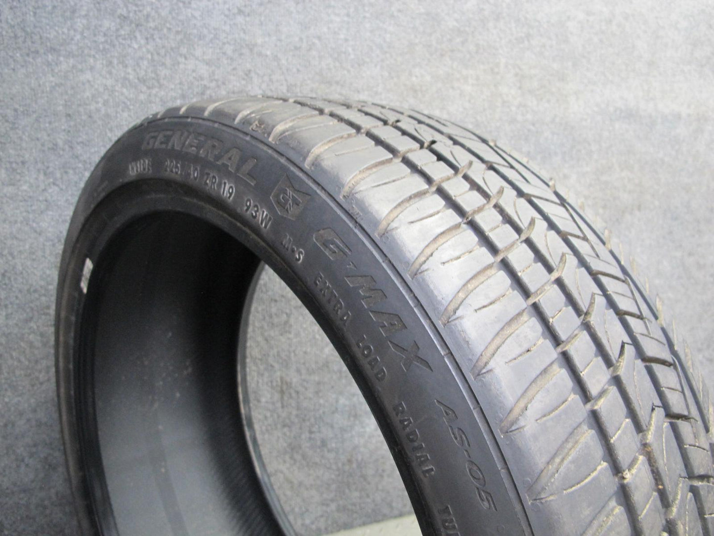General G-max AS-05 ALL Season Tire 225/40 ZR19 93W 0923 7/32 Tread