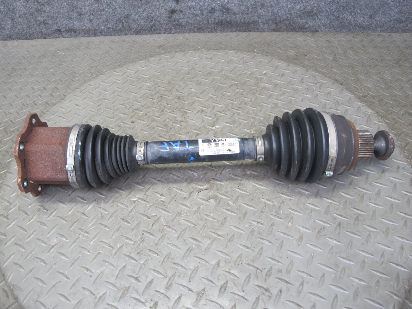 10-16 Audi S5 S4 Front Left or Right Axle Shaft 8K0407271AJ OEM
