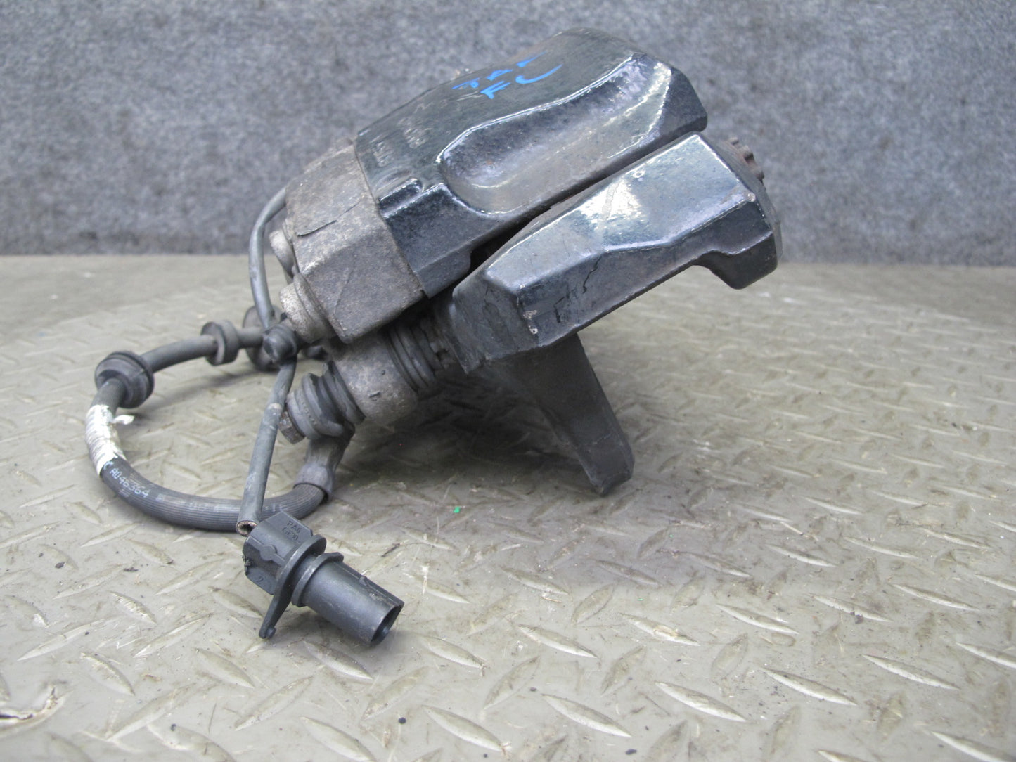 13-16 Audi B8 S4 AWD Set of 2 Front Left & Right Brake Caliper OEM