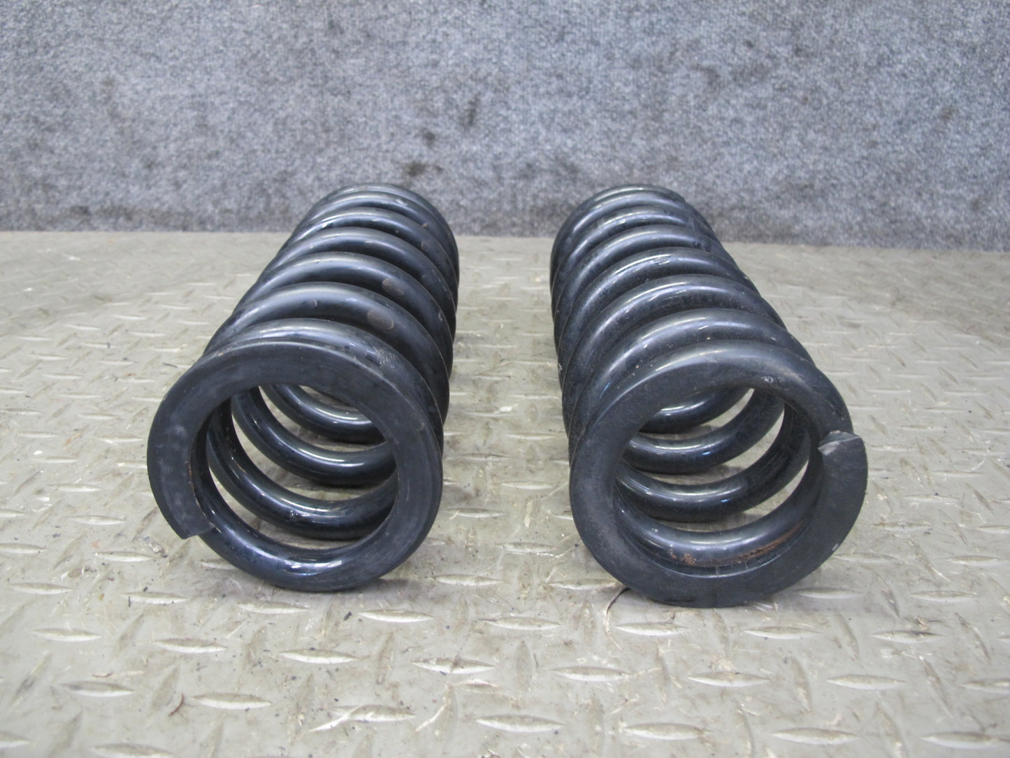 12-18 BMW F30 335i Sedan Rear Left & Right Coil Spring REV9 Hyper Spacer Pad Set