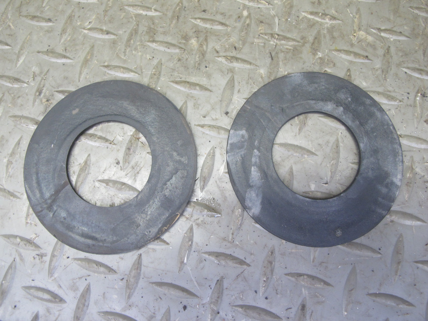 12-18 BMW F30 335i Sedan Rear Left & Right Coil Spring REV9 Hyper Spacer Pad Set