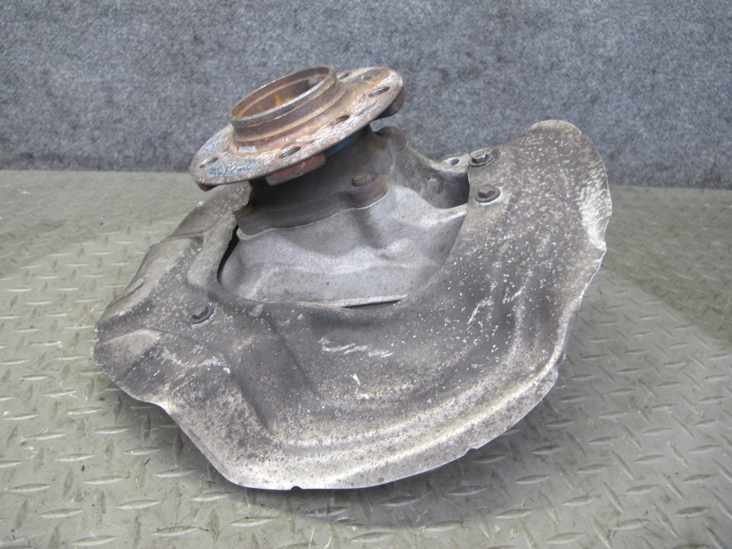 12-16 BMW F30 F31 F33 335i RWD Front Right Spindle Knuckle Wheel Hub Bearing OEM