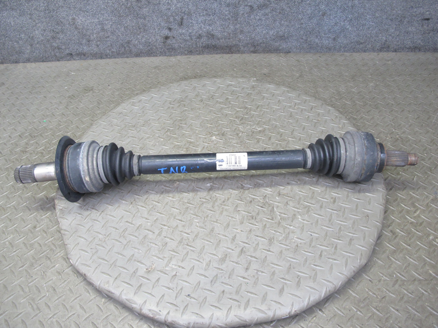12-15 BMW F30 335i RWD M/T Rear Left Axle Output Drive Shaft 7597685 91K OEM