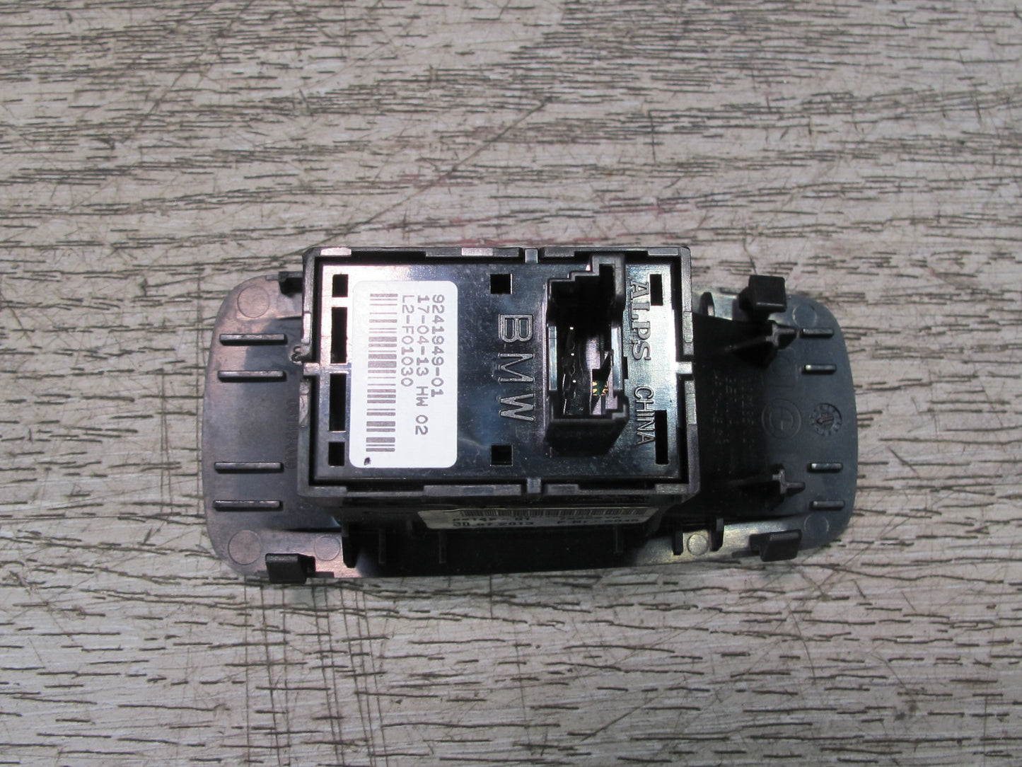 2012-2018 BMW F12 F13 F06 M6 Front Right Side Door Power Window Switch W/ Trim