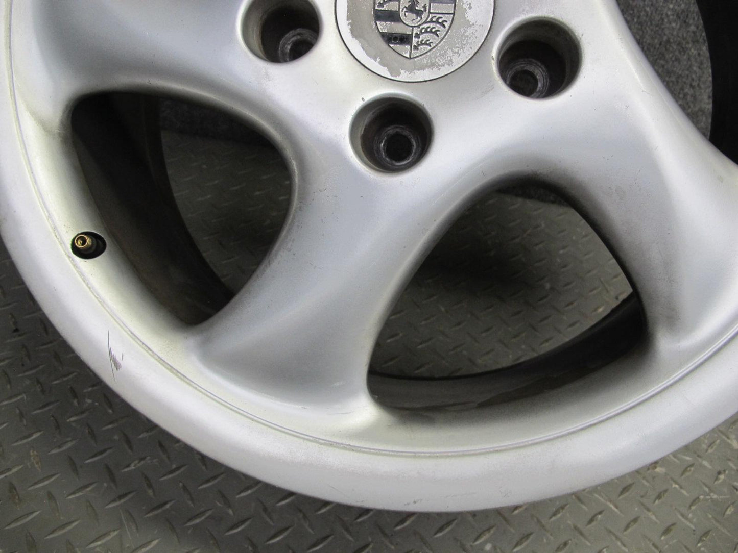 99-05 Porsche 911 Carrera 996 Factory R18" Alloy 5 Spoke Wheel Rim 18x7.5J ET50