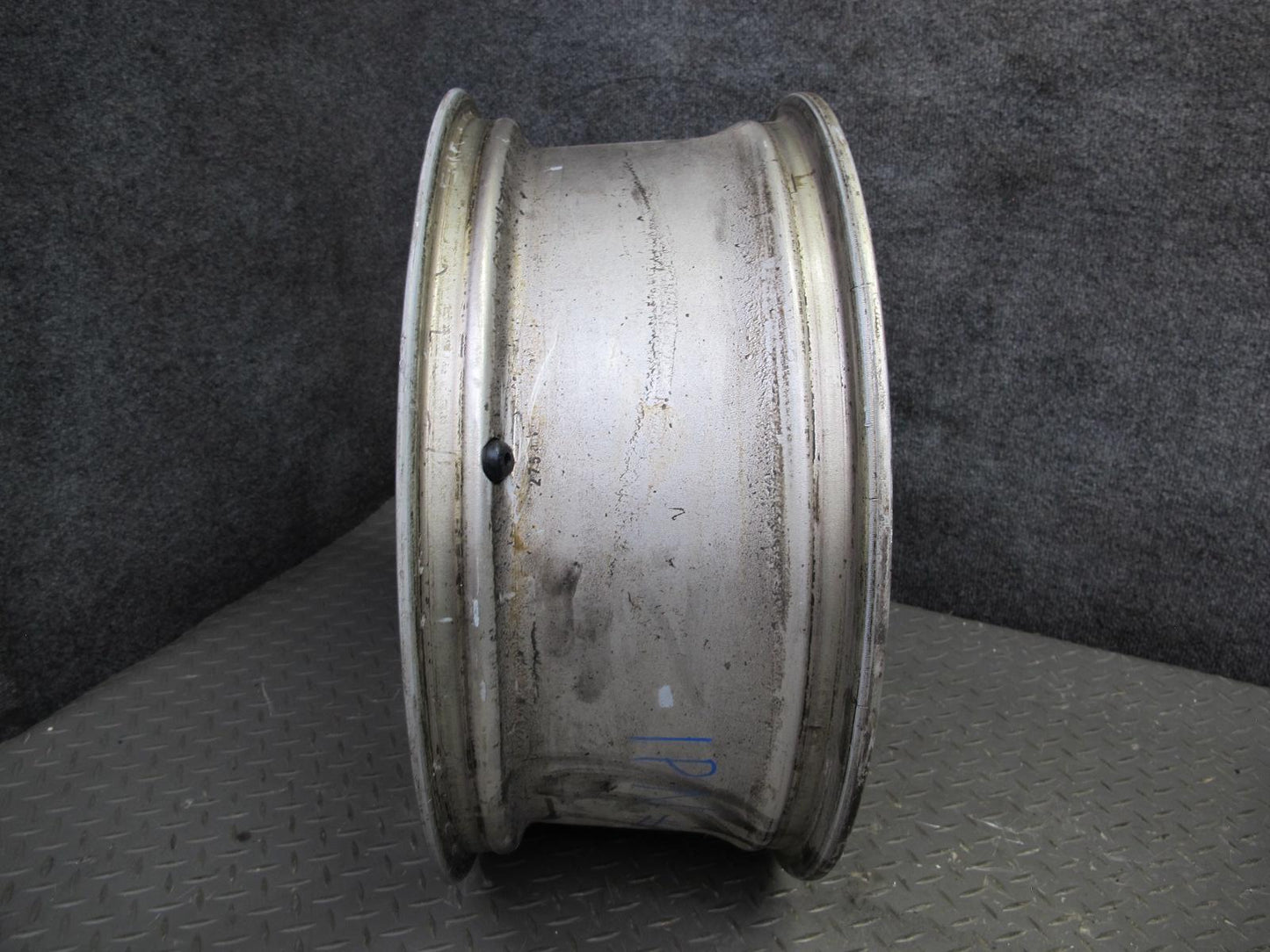 99-05 Porsche 911 Carrera 996 Factory R18" Alloy 5 Spoke Wheel Rim 18x7.5J ET50