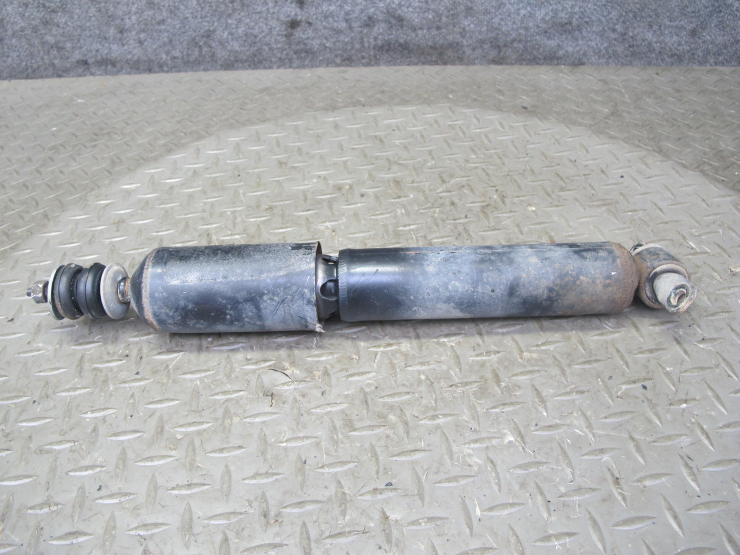 89-96 Chevrolet Corvette C4 Coupe Set of 2 Front Strut Shock Absorber OEM
