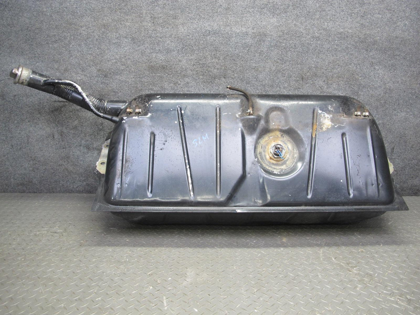 73-85 Mercedes R107 Gas Fuel Tank Assembly w Filler Neck & Cap 51K Miles OEM