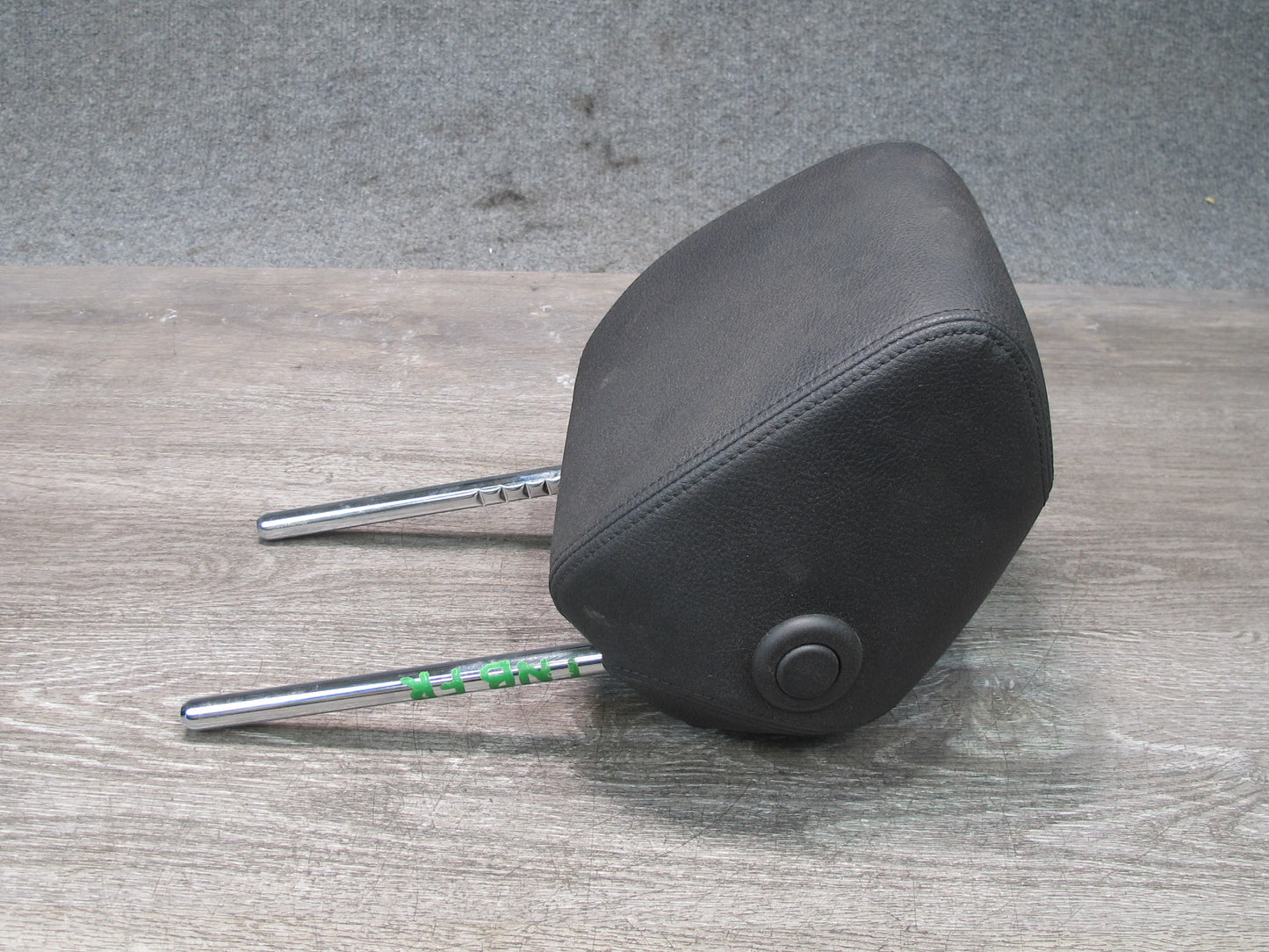 12-18 BMW F30 F31 F34 335i Set of 2 Front Left & Right Seat Leather Headrest OEM