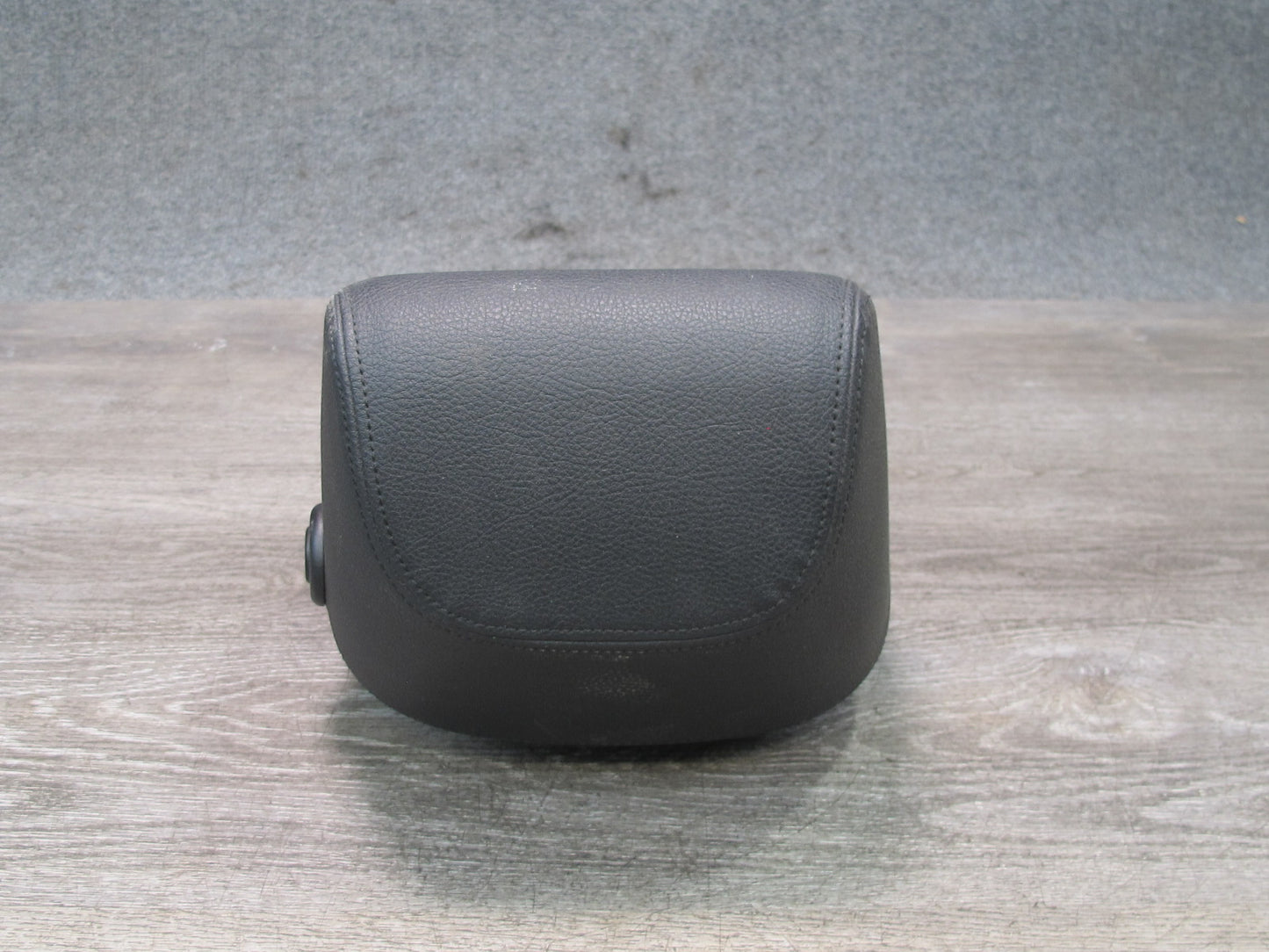 12-18 BMW F30 F31 F34 335i Set of 2 Front Left & Right Seat Leather Headrest OEM