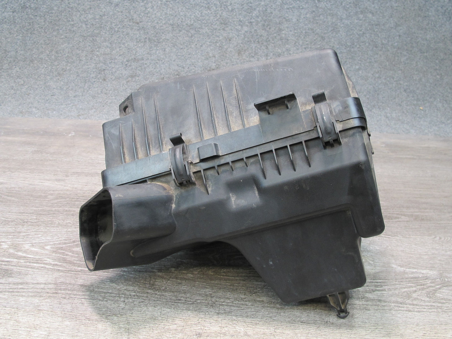 2014-2017 Infiniti QX60 2.5L Hybrid Engine Air Intake Cleaner Filter Box Sensor