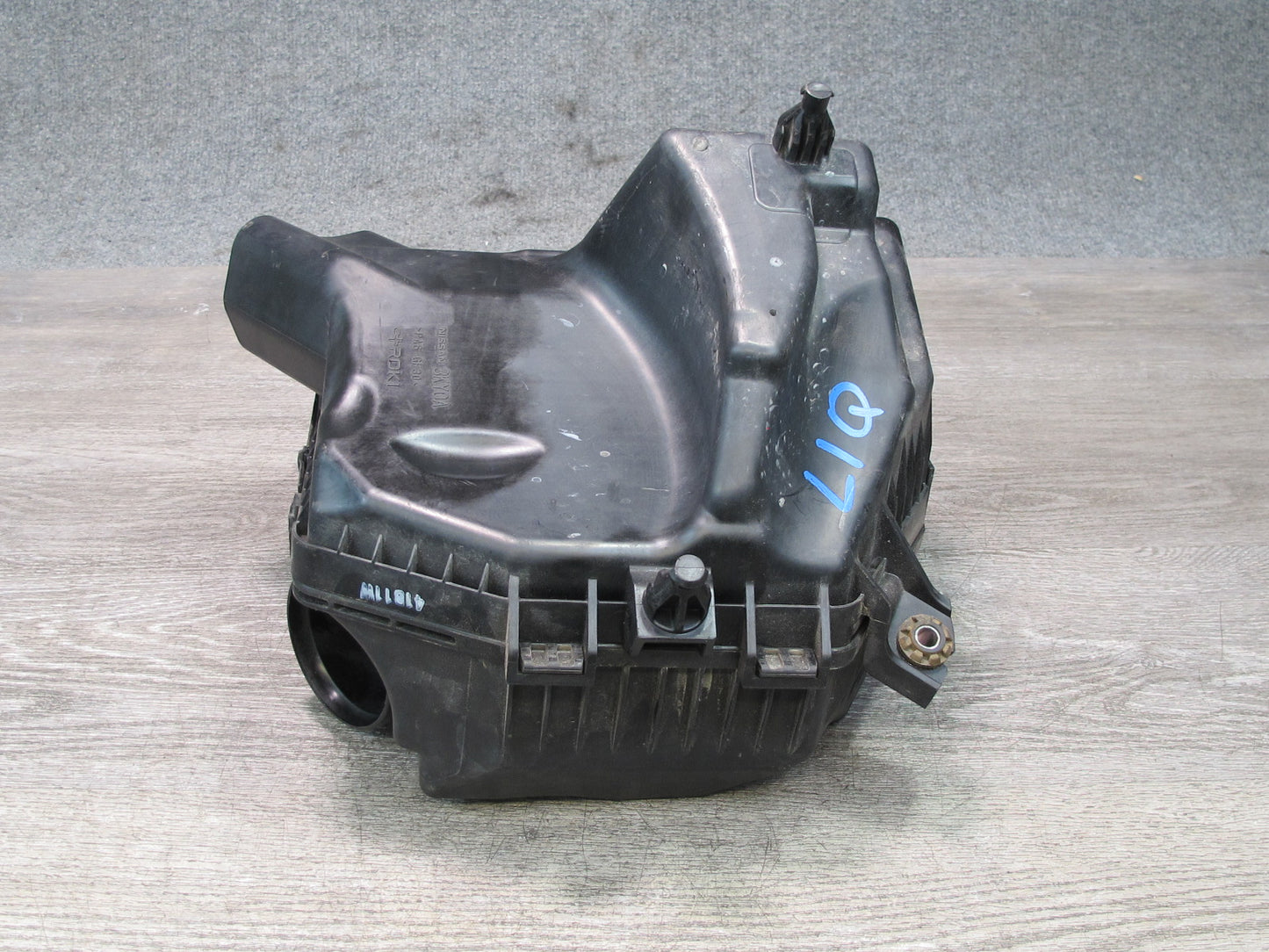 2014-2017 Infiniti QX60 2.5L Hybrid Engine Air Intake Cleaner Filter Box Sensor