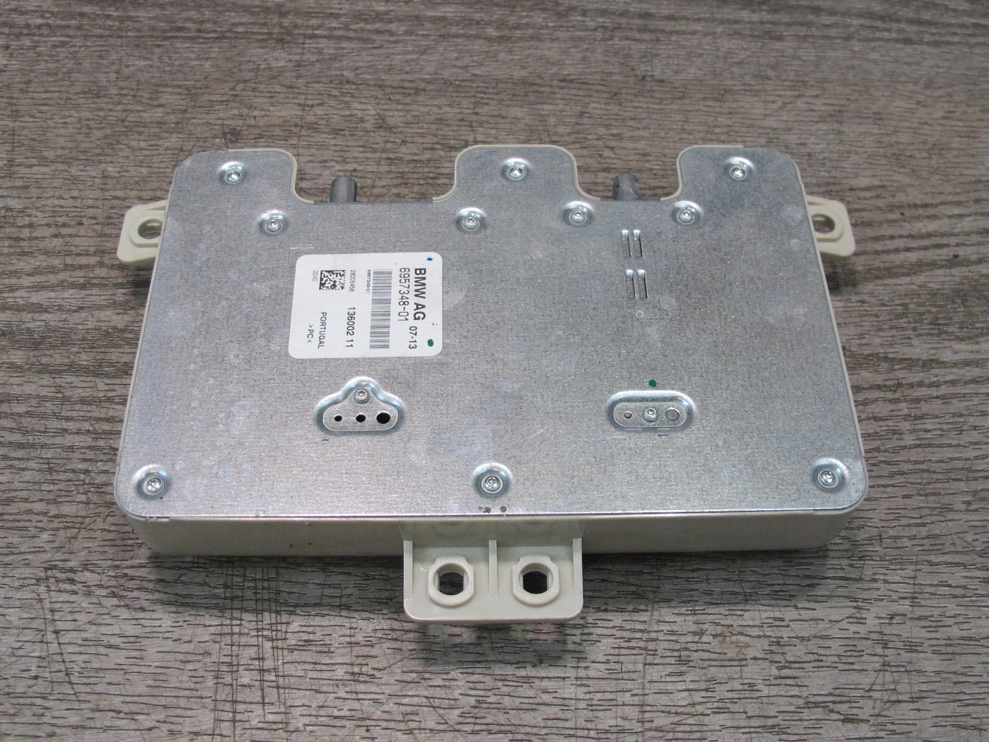 2012-2018 BMW F12 F13 F06 M6 Rear Right Side Multiband Antenna Module Unit