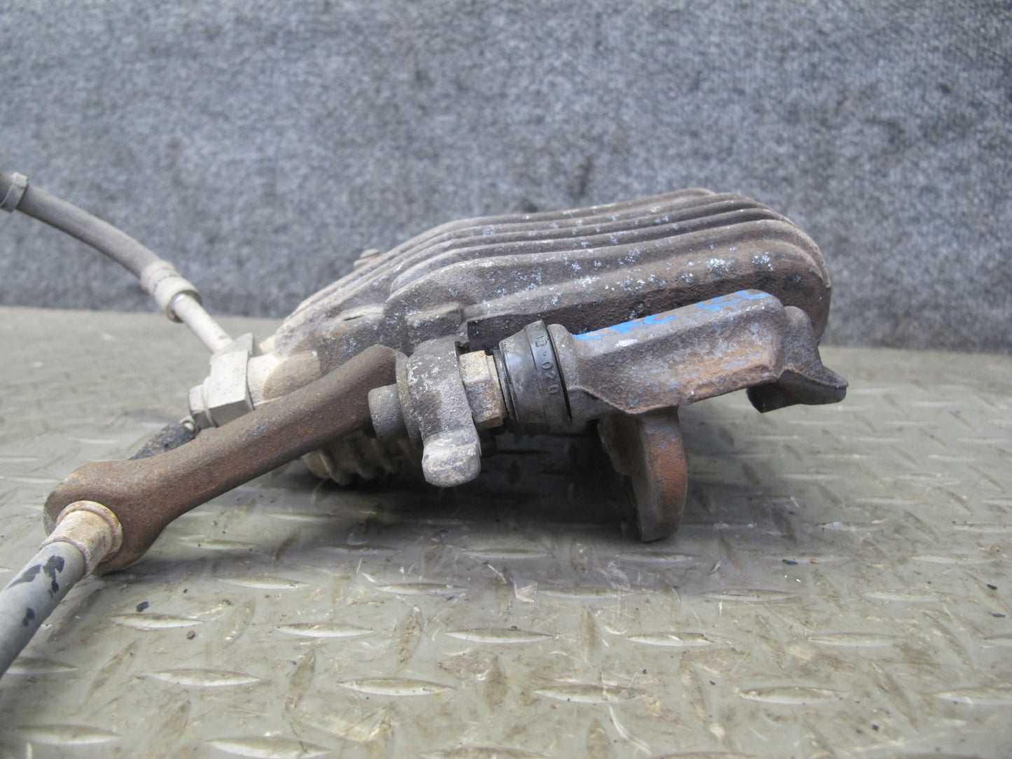 89-96 Chevrolet Corvette C4 Set of 2 Rear Left & Right Brake Caliper OEM