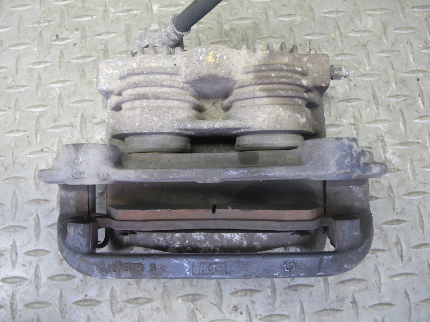 88-95 Chevrolet Corvette C4 Set of 2 Front Left & Right Brake Caliper OEM