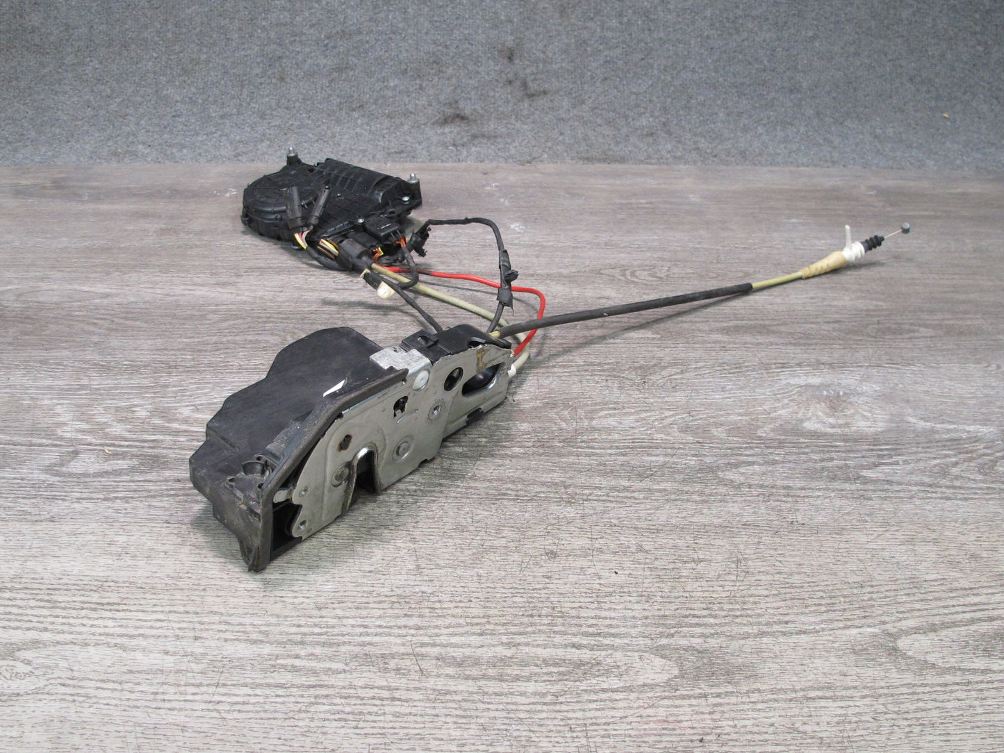 2012-2018 BMW F12 F13 M6 Right Side Exterior Door Lock Latch W/ Comfort Access