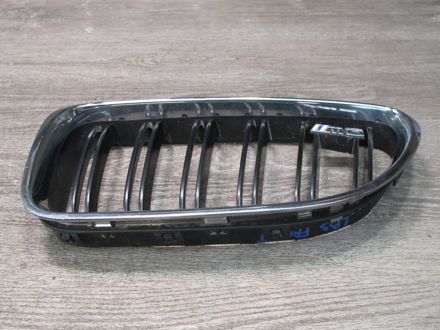 2012-2018 BMW F12 F13 M6 S63T Front Left & Right Side Bumper Grille Set