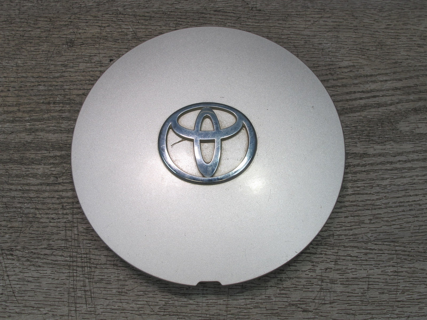 95-97 Toyota Celsior UCF20 Set of 4 Wheel Hub Center Cap Cover OEM