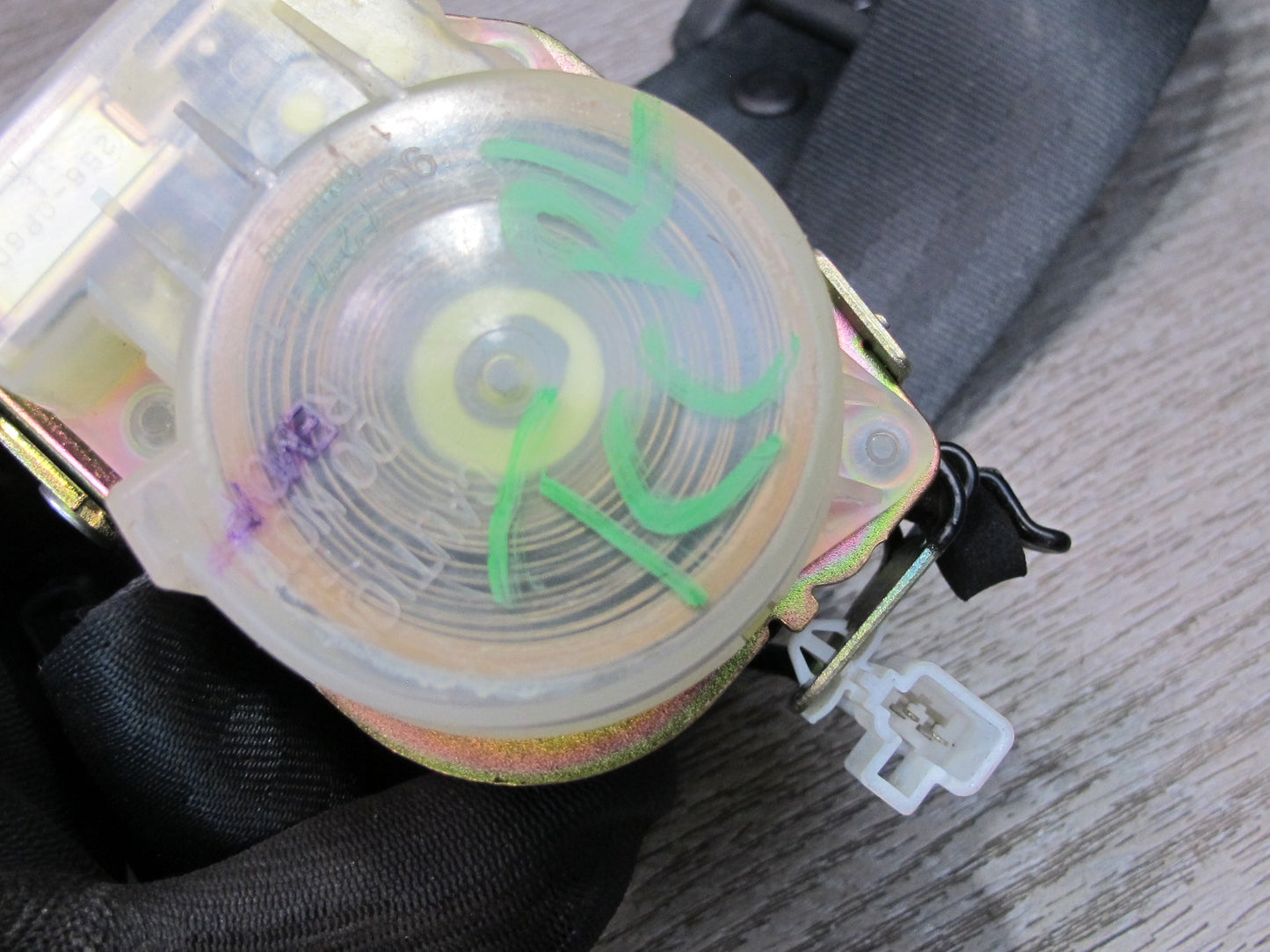 97 TOYOTA UCF20 CELSIOR SET OF 5 FRONT & REAR SEATBELT RETRACTOR OEM