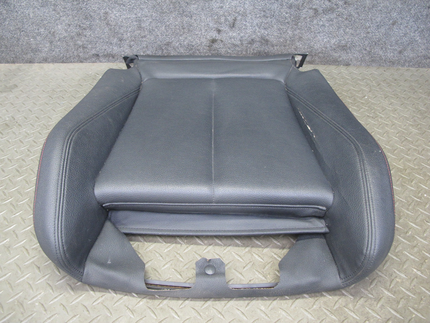 12-18 BMW F30 F31 F34 335i Front Left Sport Seat Lower Leather Cushion Black OEM