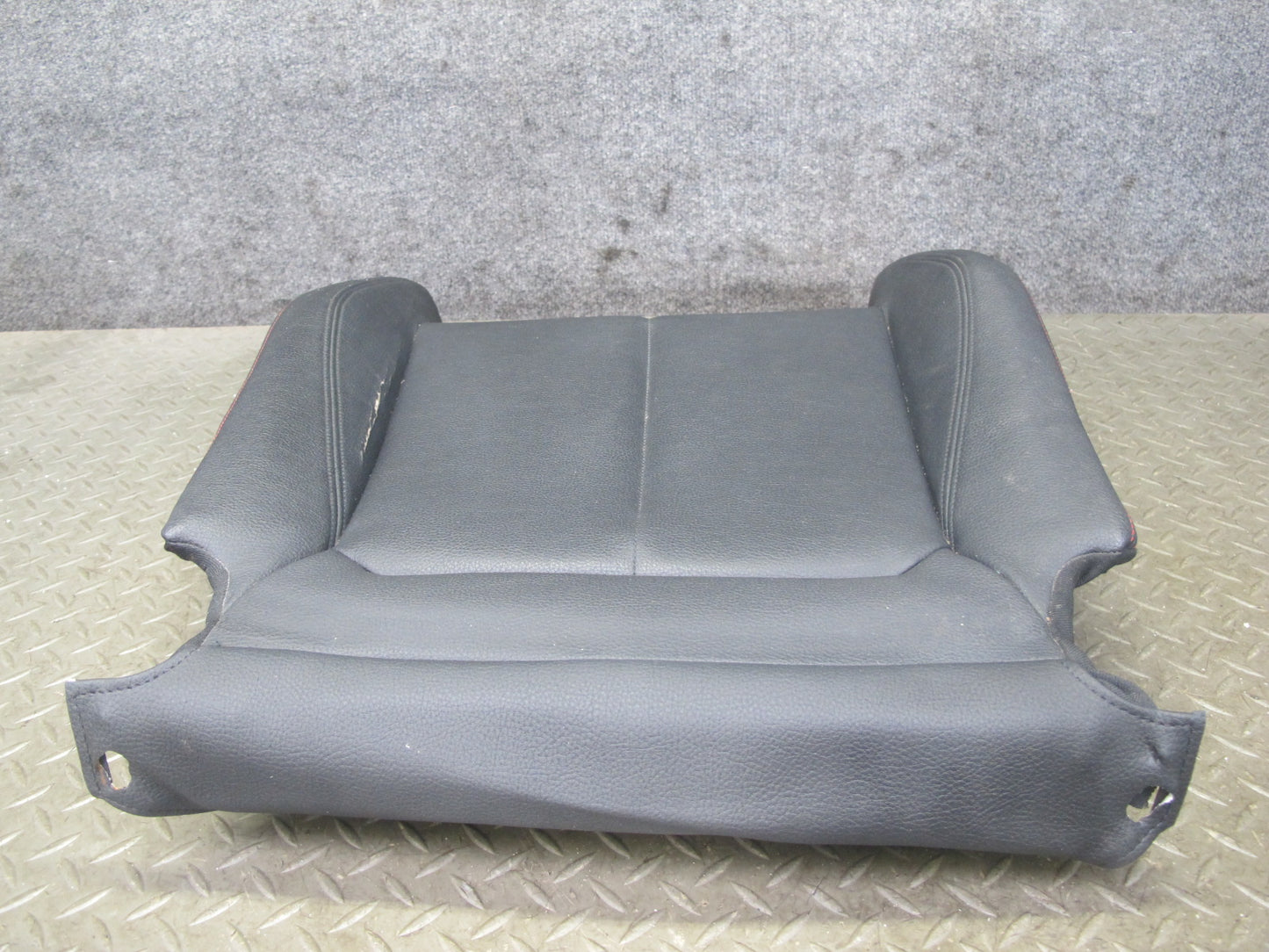 12-18 BMW F30 F31 F34 335i Front Left Sport Seat Lower Leather Cushion Black OEM