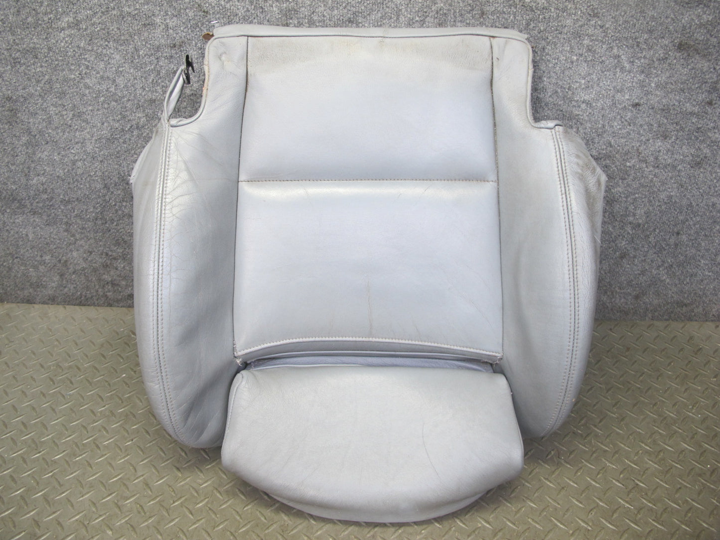 01-06 BMW E46 330ci Convertible Front Right Sport Seat Lower Leather Cushion OEM