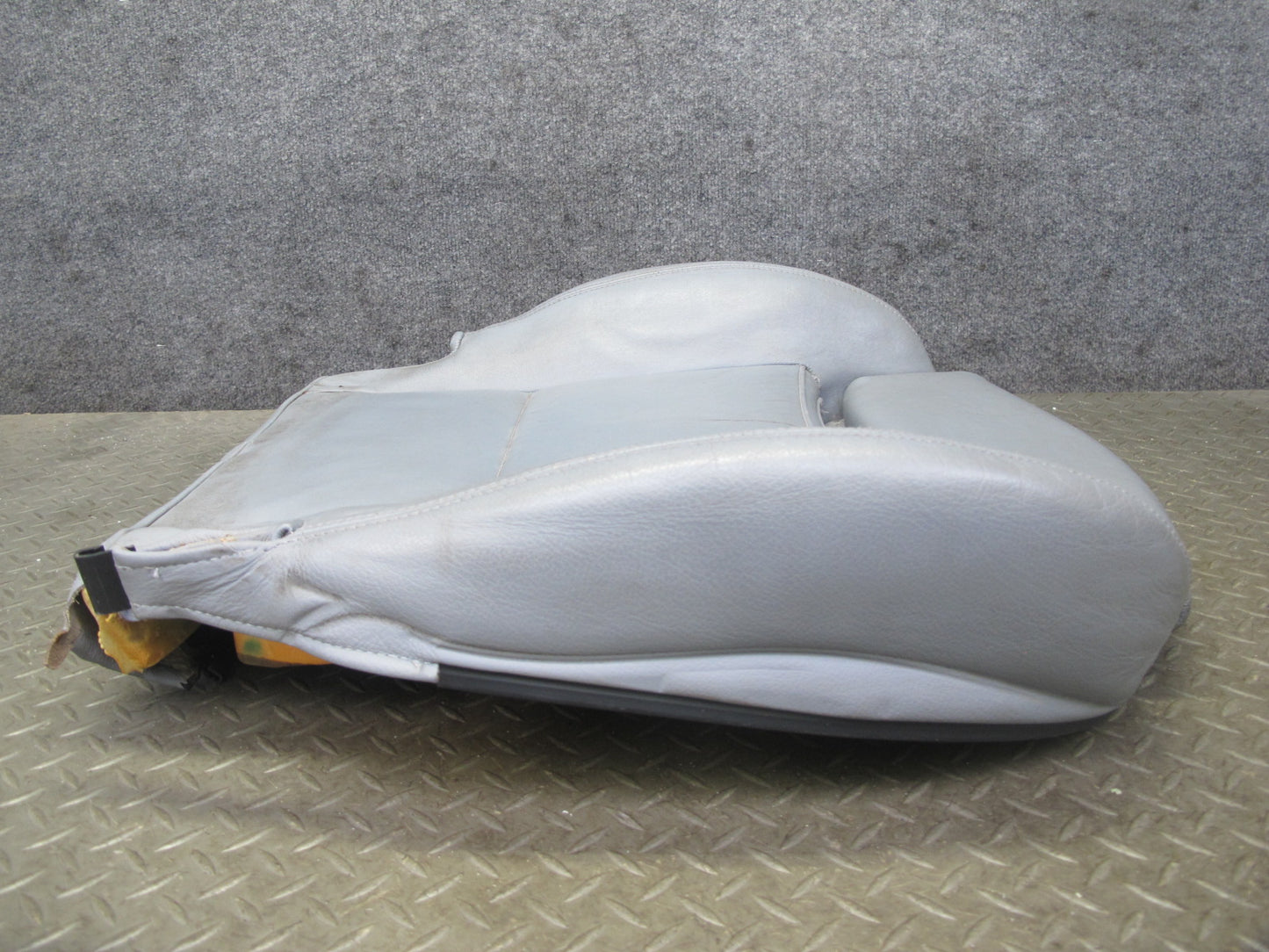 01-06 BMW E46 330ci Convertible Front Right Sport Seat Lower Leather Cushion OEM