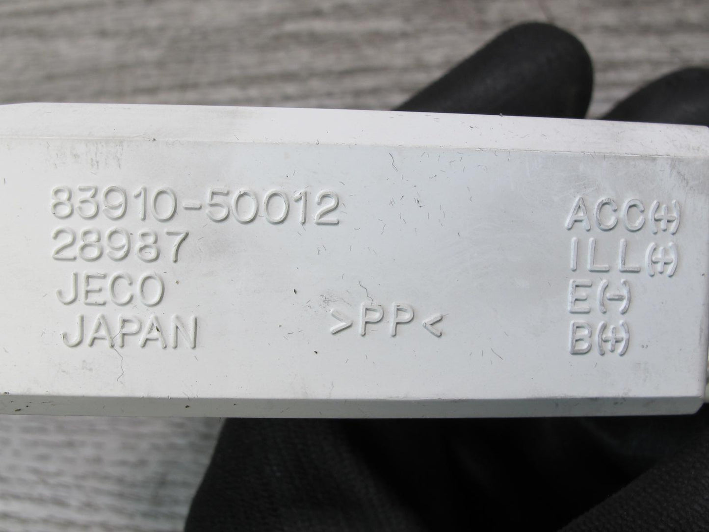 95-97 Toyota Celsior Lexus LS400 UCF20 Dash Digital Clock Unit 83910-50012 OEM