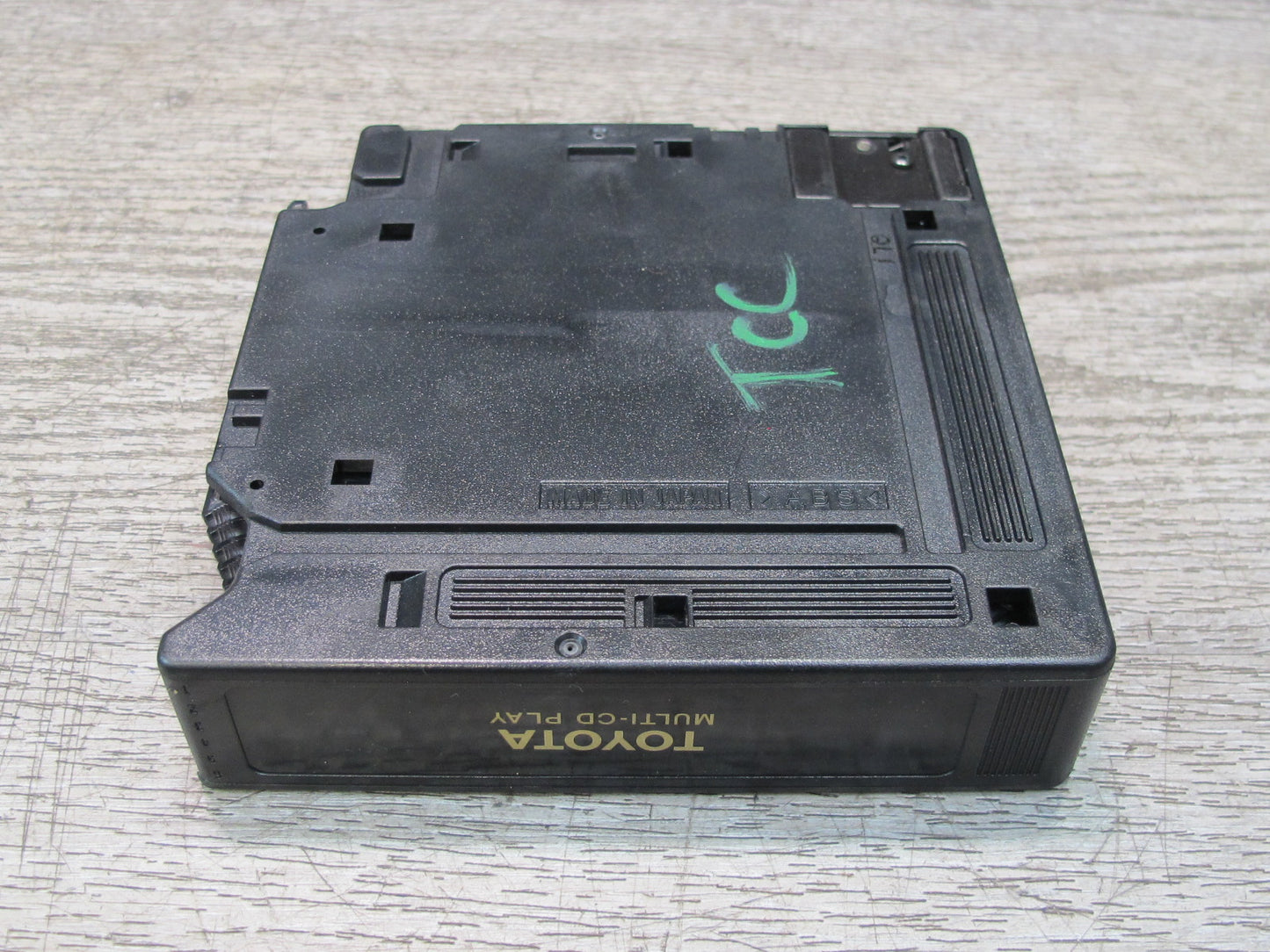 95-97 Toyota Celsior Lexus LS400 UCF20 6 Disc CD Changer Cartridge Magazine OEM