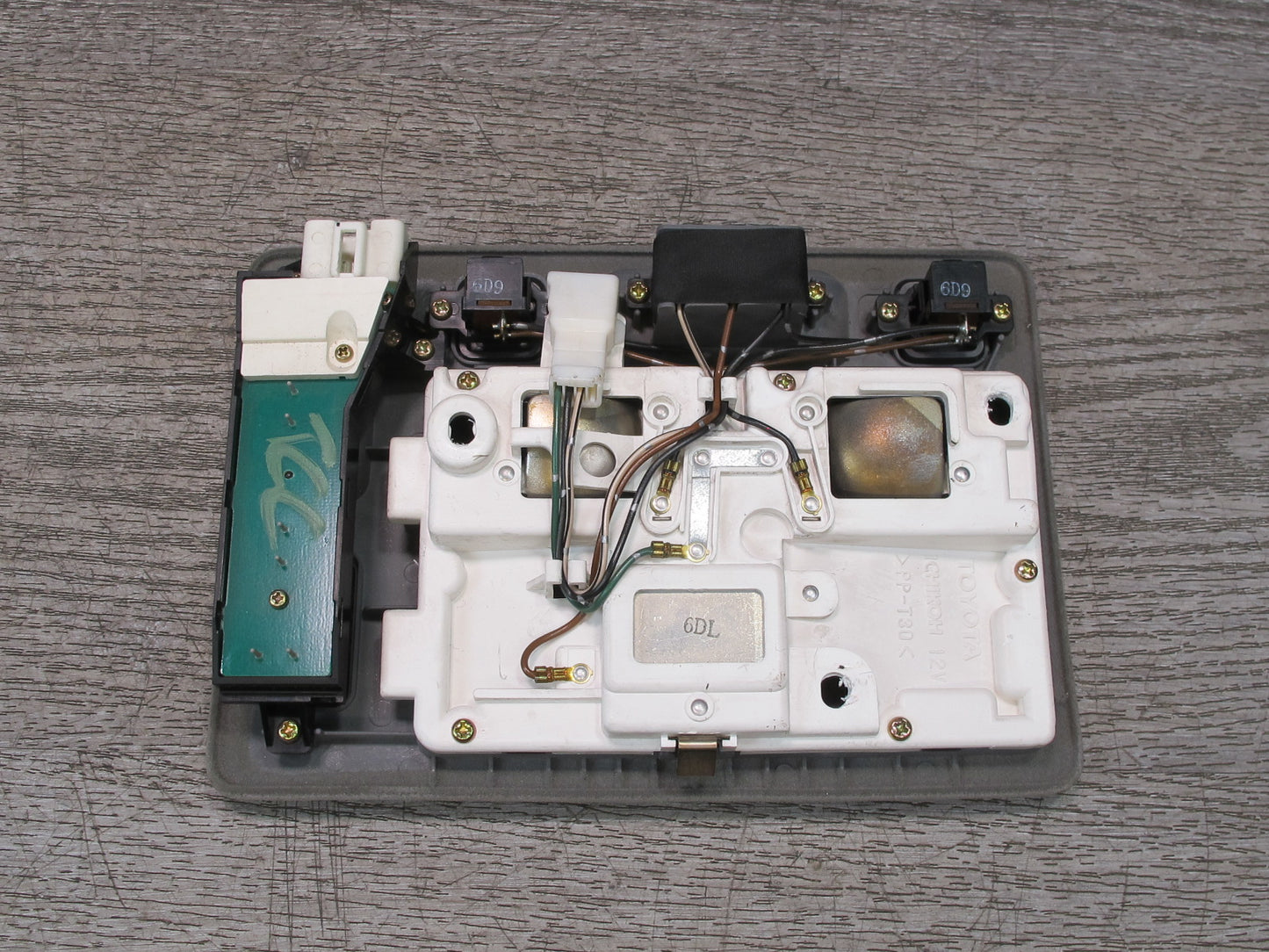 95-97 Toyota Celsior Lexus LS400 Front Overhead Console Dome Light Lamp OEM