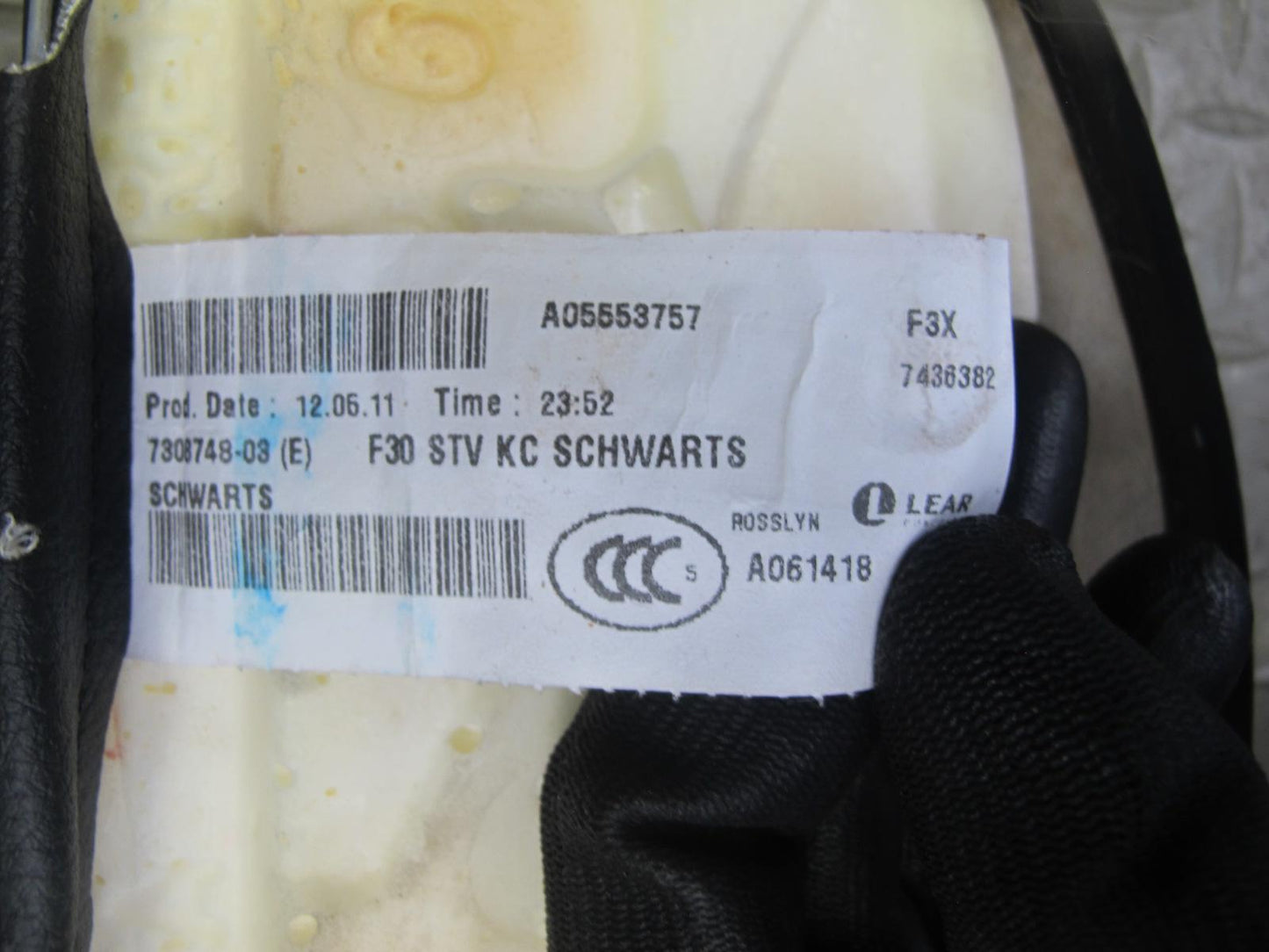 12-18 BMW F30 F31 F34 335i Front Right Sport Seat Lower Leather Cushion OEM