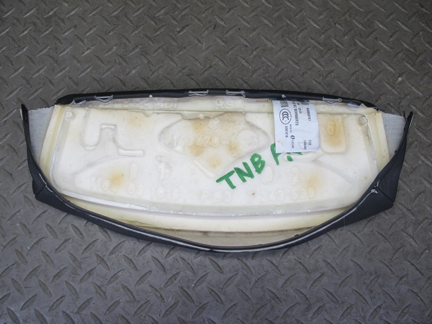 12-18 BMW F30 F31 F34 335i Front Right Sport Seat Lower Leather Cushion OEM