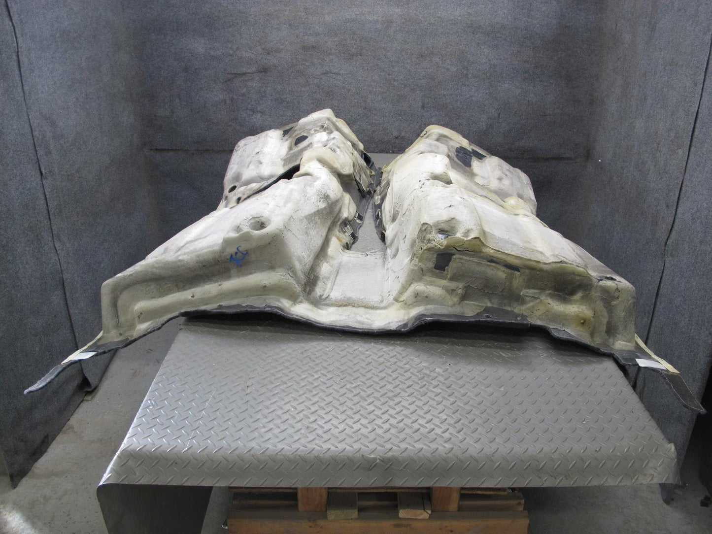 95-97 Toyota Celsior UCF20 RHD Interior Floor Carpet Liner Cover Black OEM