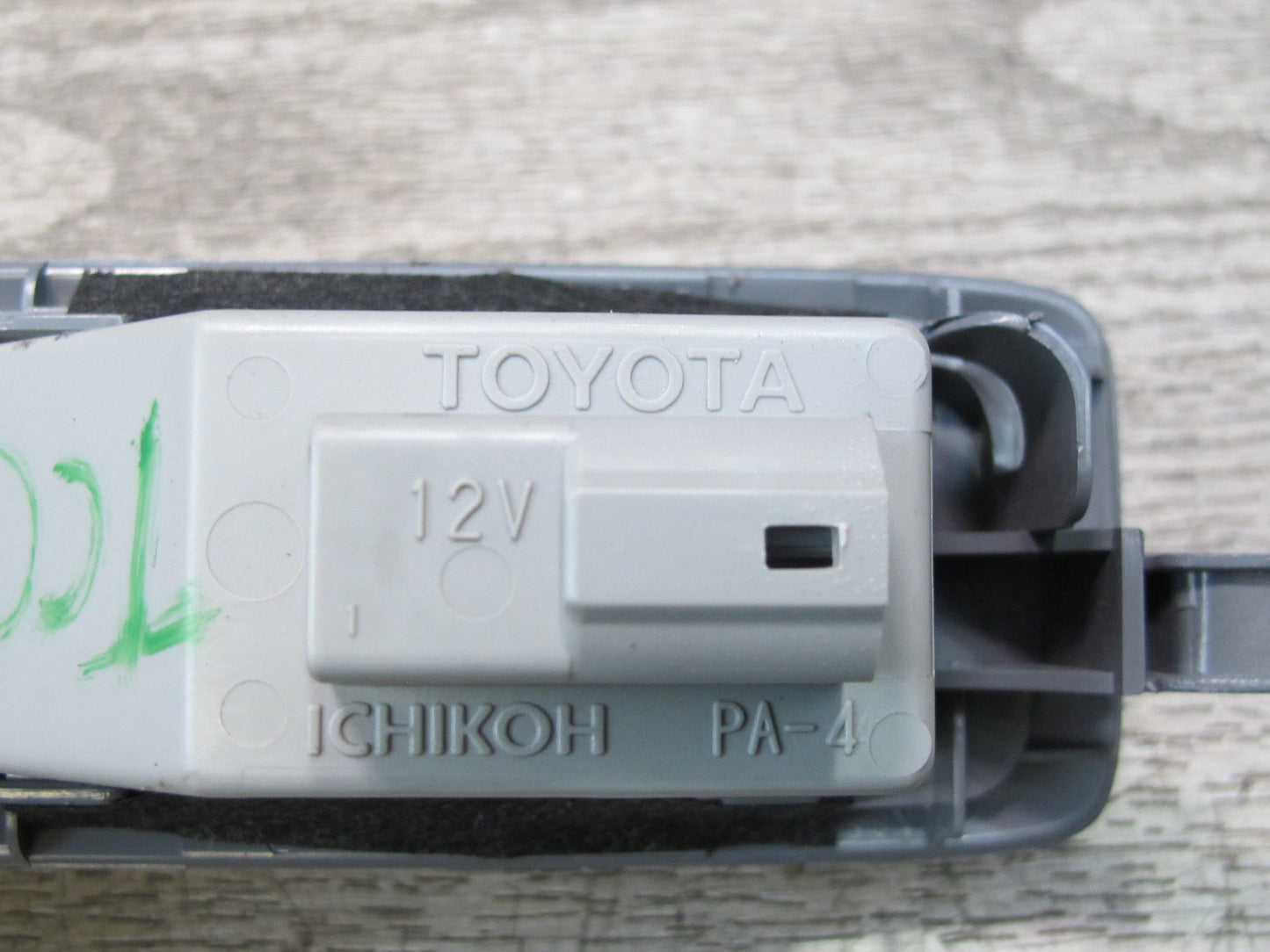 95-97 Toyota Celsior Lexus LS400 Set of 2 Rear Overhead Dome Interior Light OEM