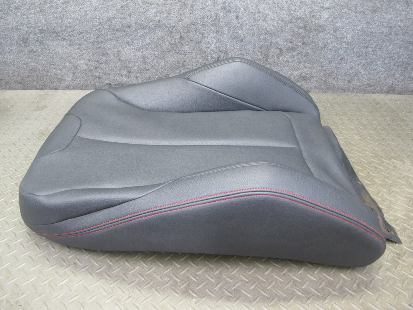 12-18 BMW F30 F31 F34 335i Front Right Sport Seat Upper Backrest Cushion OEM