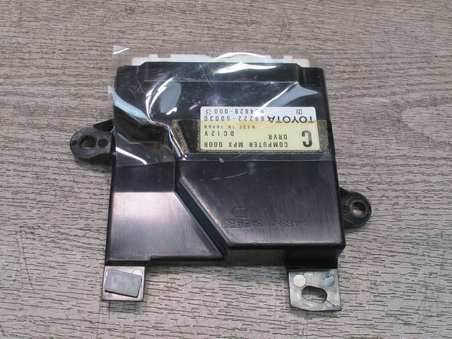 95-97 Toyota Celsior UCF20 RHD Front Right Door Control Module 89222-50030 OEM