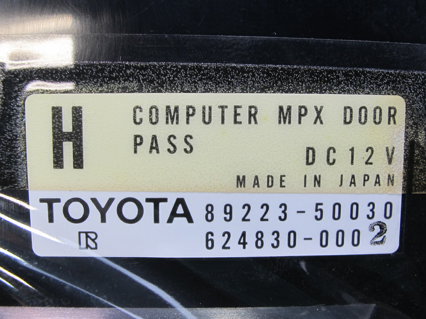 95-97 Toyota Celsior UCF20 RHD Front Left Door Control Module 89223-50030 OEM