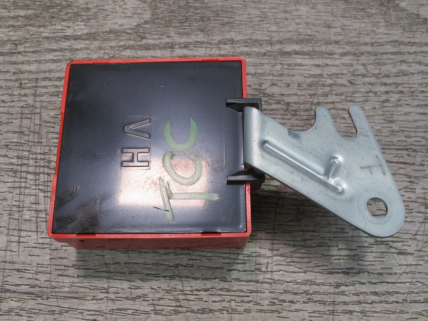 95-97 Toyota Celsior Lexus LS400 Lamp Failure Sensor Module 89373-50070 OEM