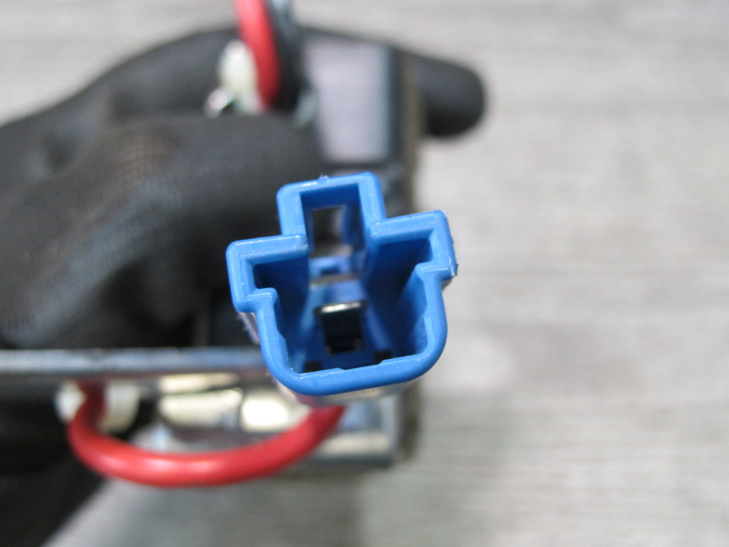 95-97 Toyota Celsior UCF20 Telephone Noise Reduction Filter Relay Module OEM