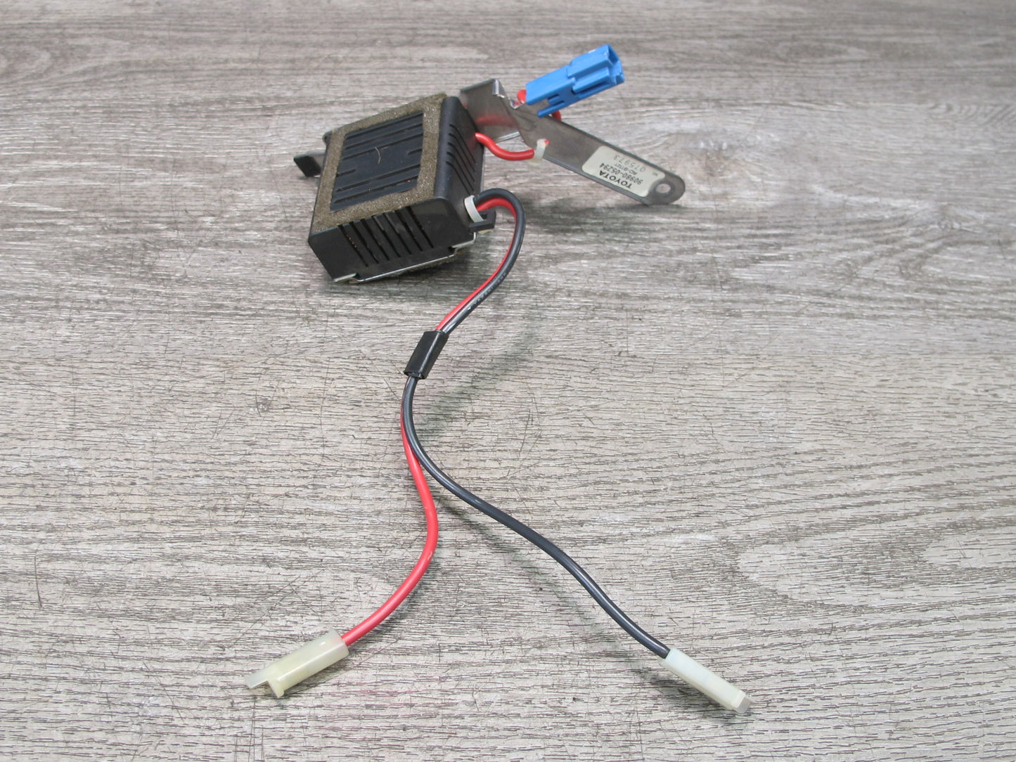 95-97 Toyota Celsior UCF20 Telephone Noise Reduction Filter Relay Module OEM