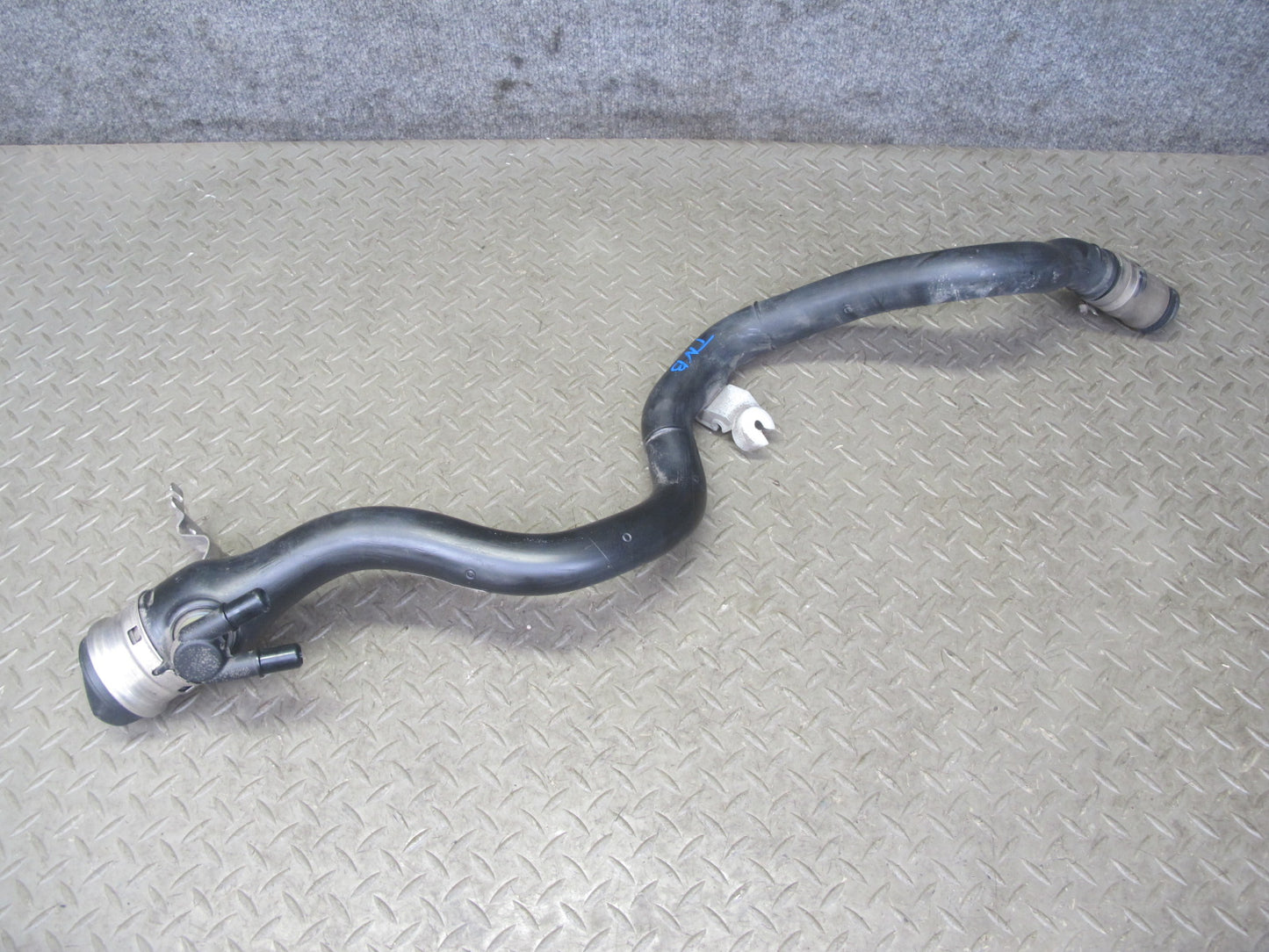 12-18 BMW F31 F30 335I Fuel Tank Filler Pipe w Cap OEM