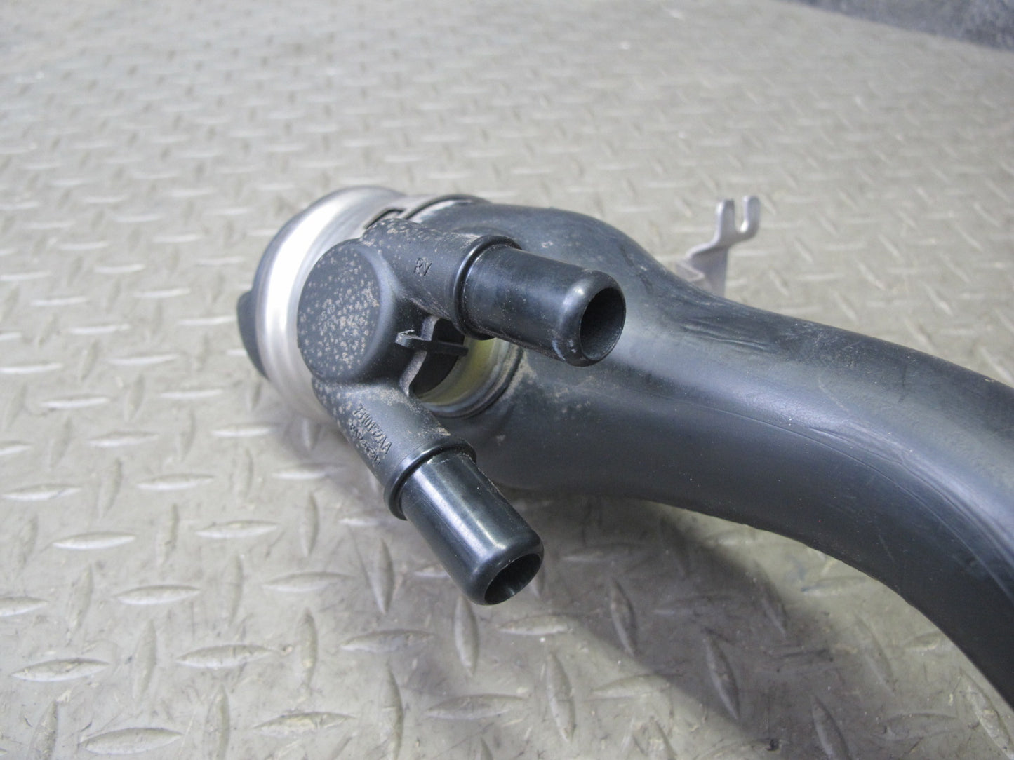 12-18 BMW F31 F30 335I Fuel Tank Filler Pipe w Cap OEM