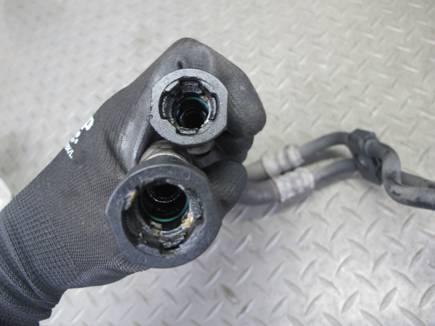 09-11 BMW E89 Z4 A/T Automatic Transmission Hose Pipe Line OEM