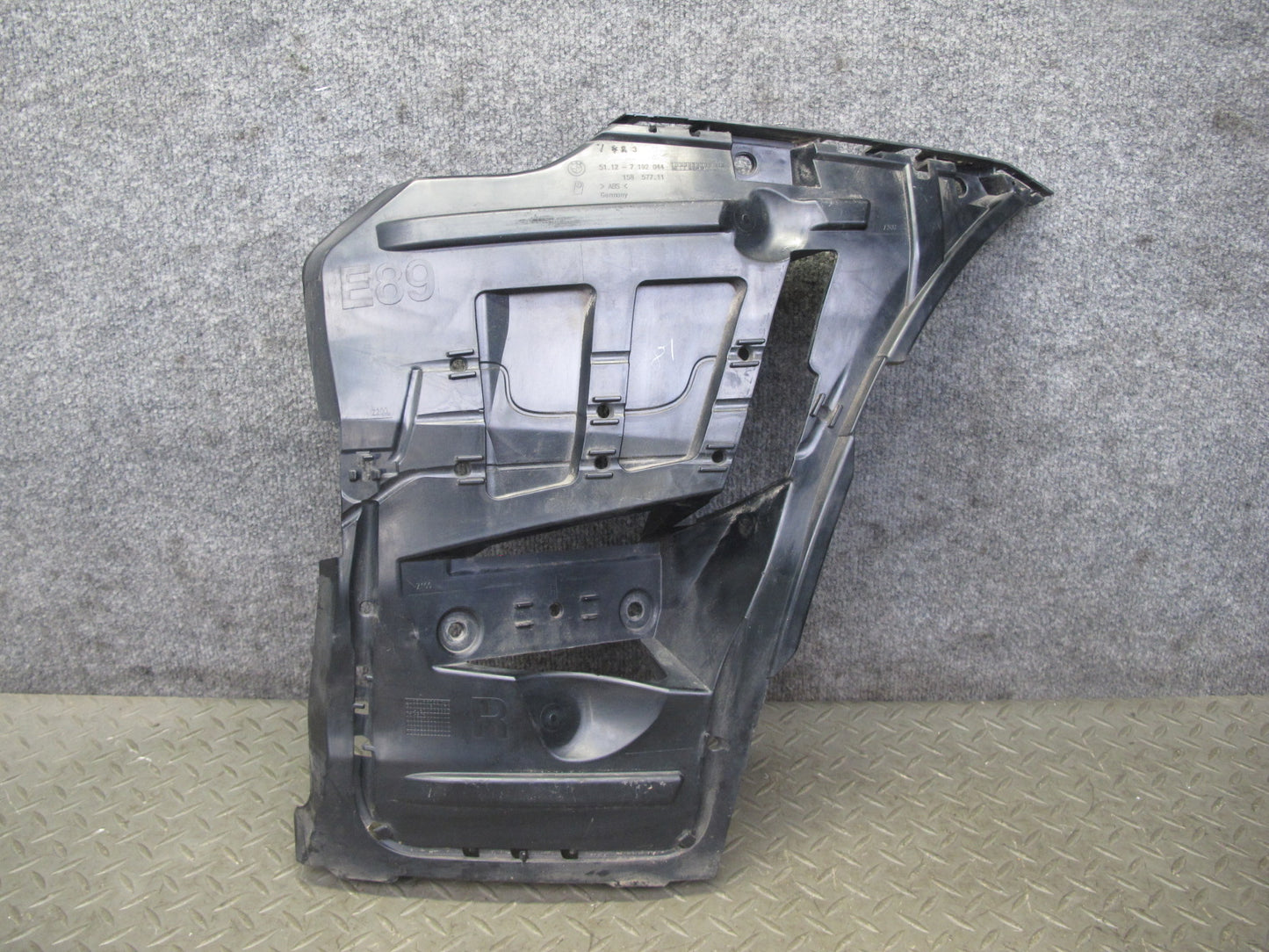 09-16 BMW E89 Z4 Set of 2 Rear Bumper Mount Guide Bracket Support OEM