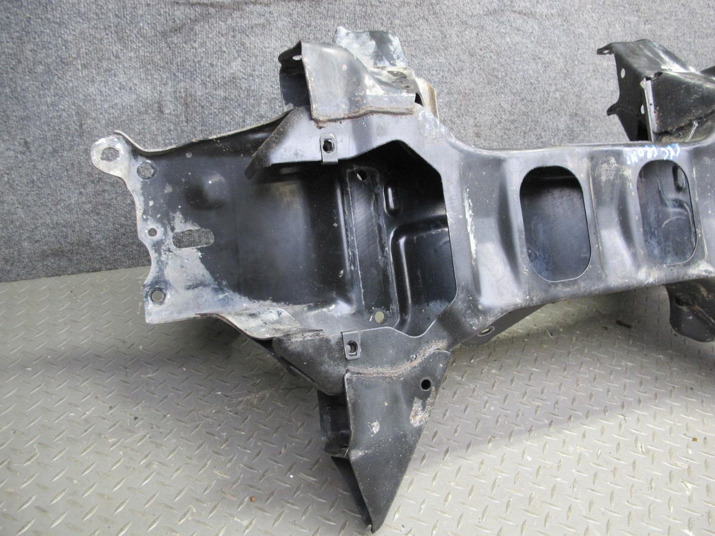 88-91 Chevrolet Corvette C4 Front Engine Cradle Subframe Crossmember Carrier OEM