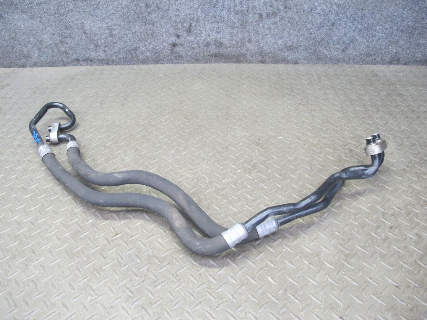 09-16 BMW E89 Z4 N54 Engine Oil Cooler Hose Pipe Line OEM