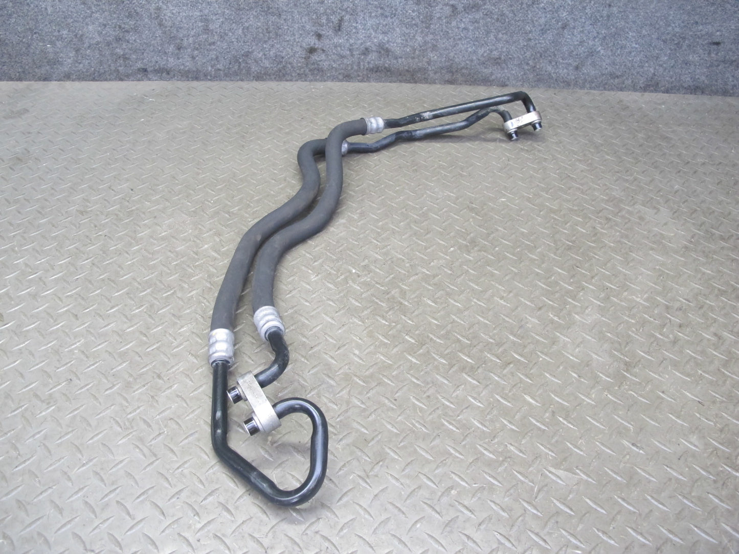 09-16 BMW E89 Z4 N54 Engine Oil Cooler Hose Pipe Line OEM